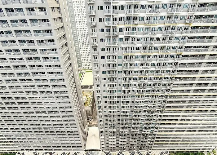 Eastovia Center With Pool At Fame